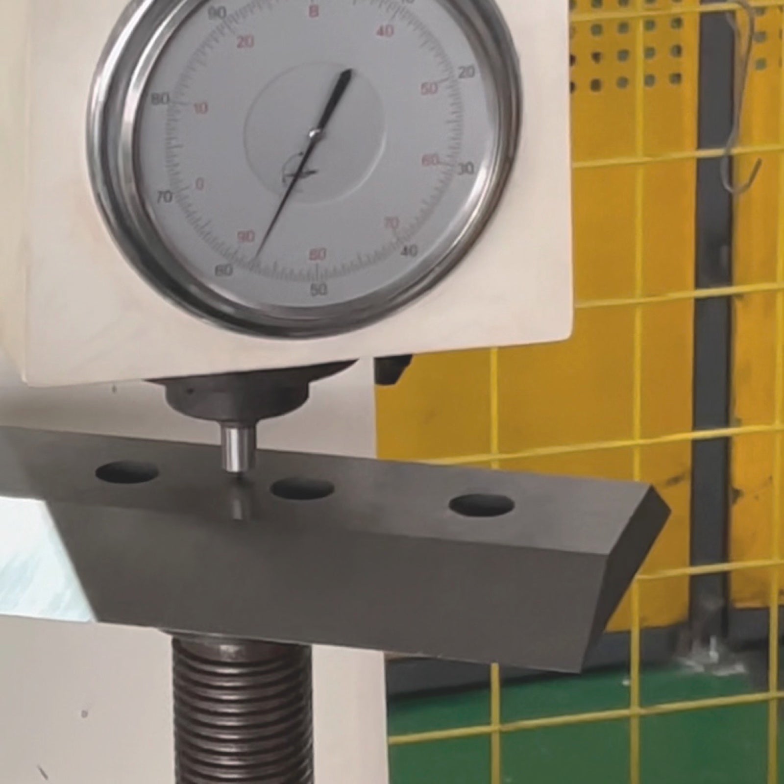Dimension check on a finished chipper blade
